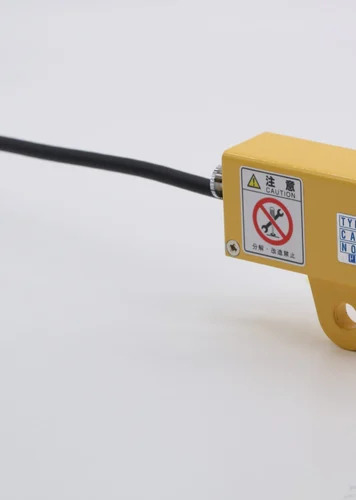 5mm To 50mm Small Cantilever Type Displacement Transducer