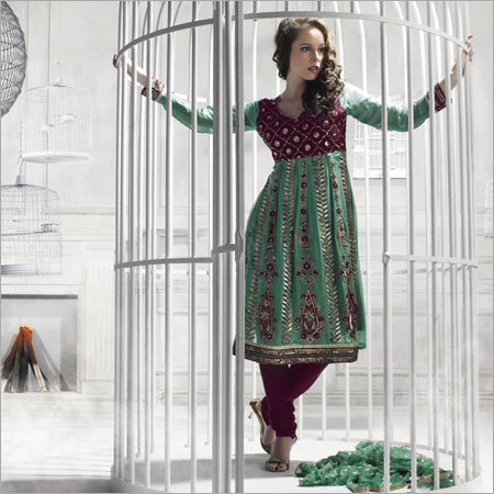 पाकिस्तानी सलवार कुर्ता