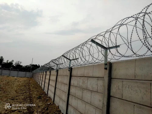 Y shape post with coil fencing