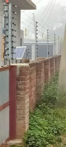 D C Power Fencing - Application: Commercial Site