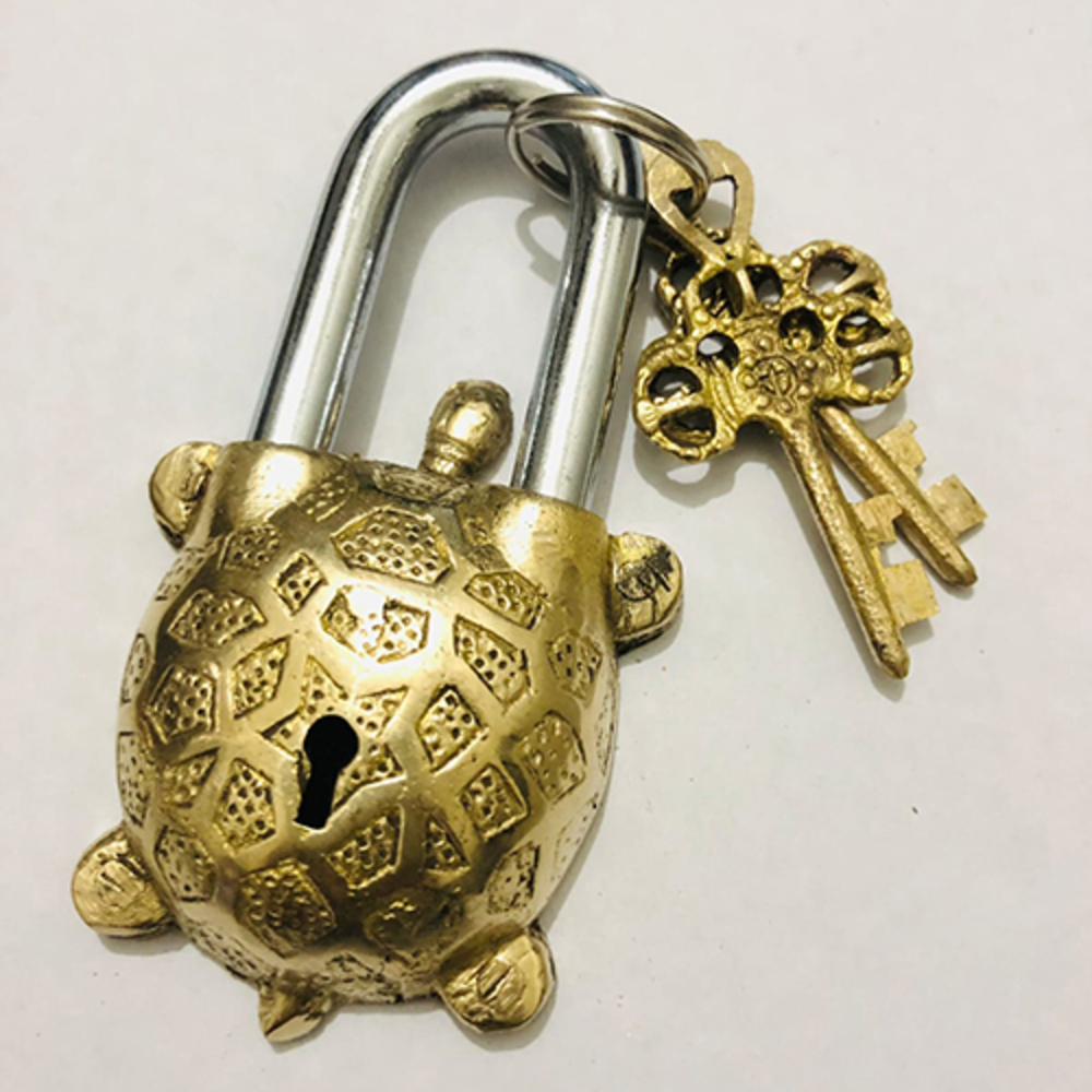 Brass Small Turtle Pad Lock - Color: Golden