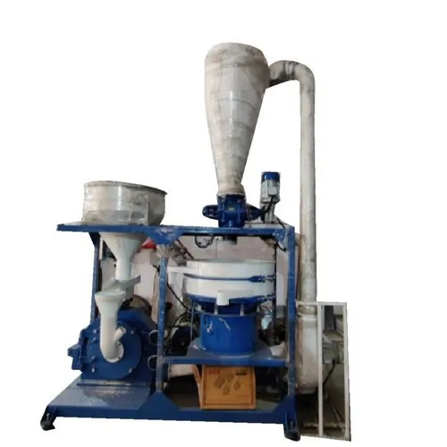 Pvc Pulverizer Machine - Color: White And Blue
