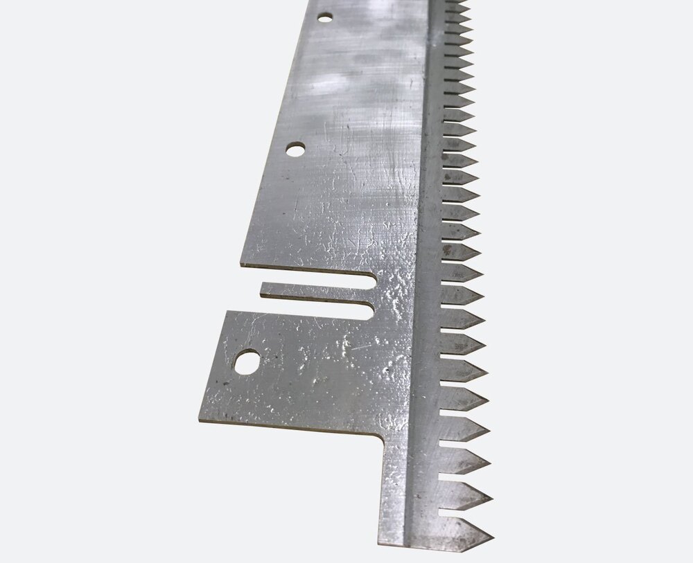Serrated Blade Zigzag Knife For Package Industry Plastic Film Packaging Tape Paper Cutting