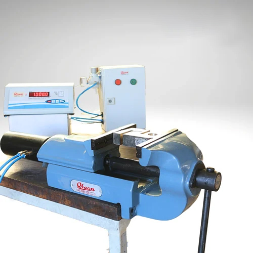 Rear Jaw Sliding Bench Vice