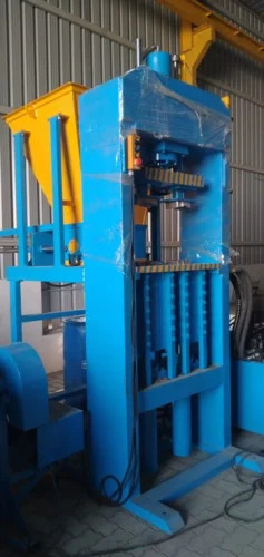 इंटरलॉकिंग ब्लॉक बनाने वाली मशीन