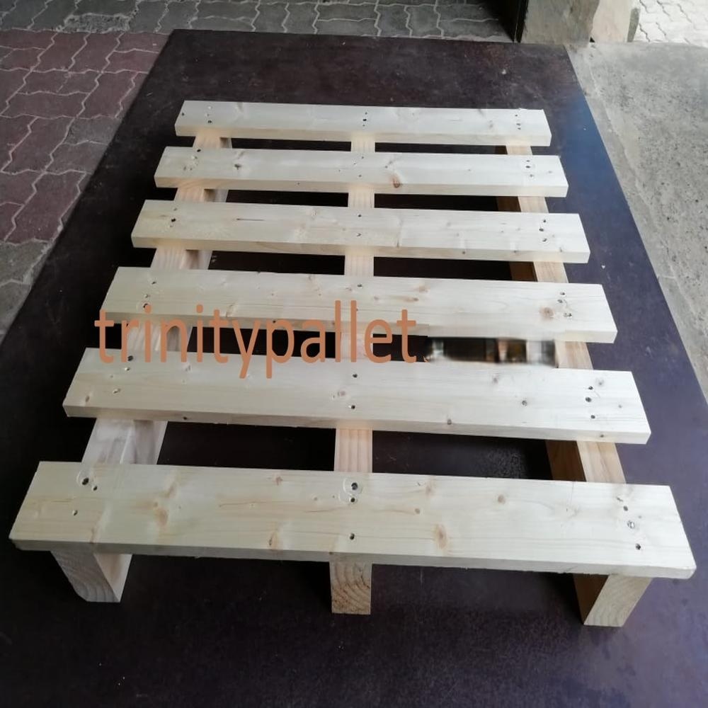 Durable Pinewoode Pallets for Industrial & Warehouse Use Supplier