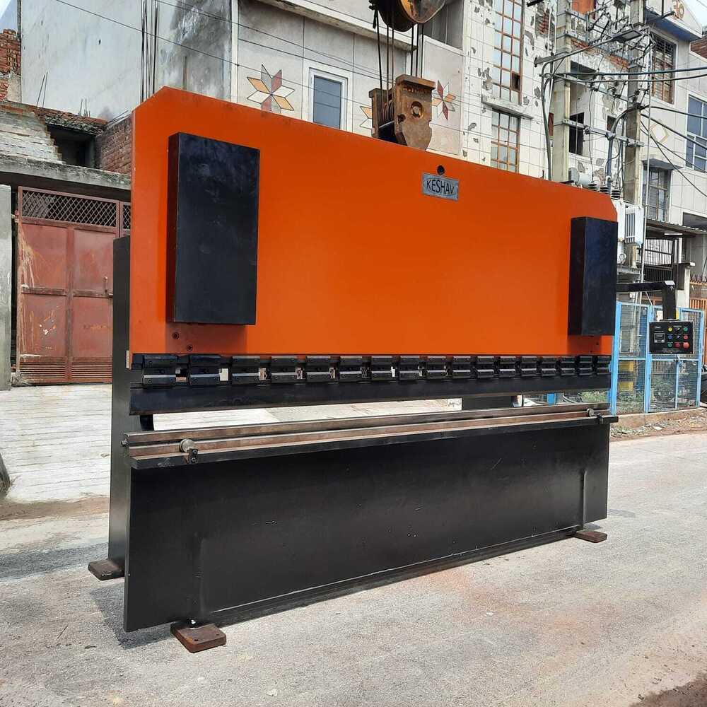 Hydraulic Press Brake For Automobile Industry - Color: White Green