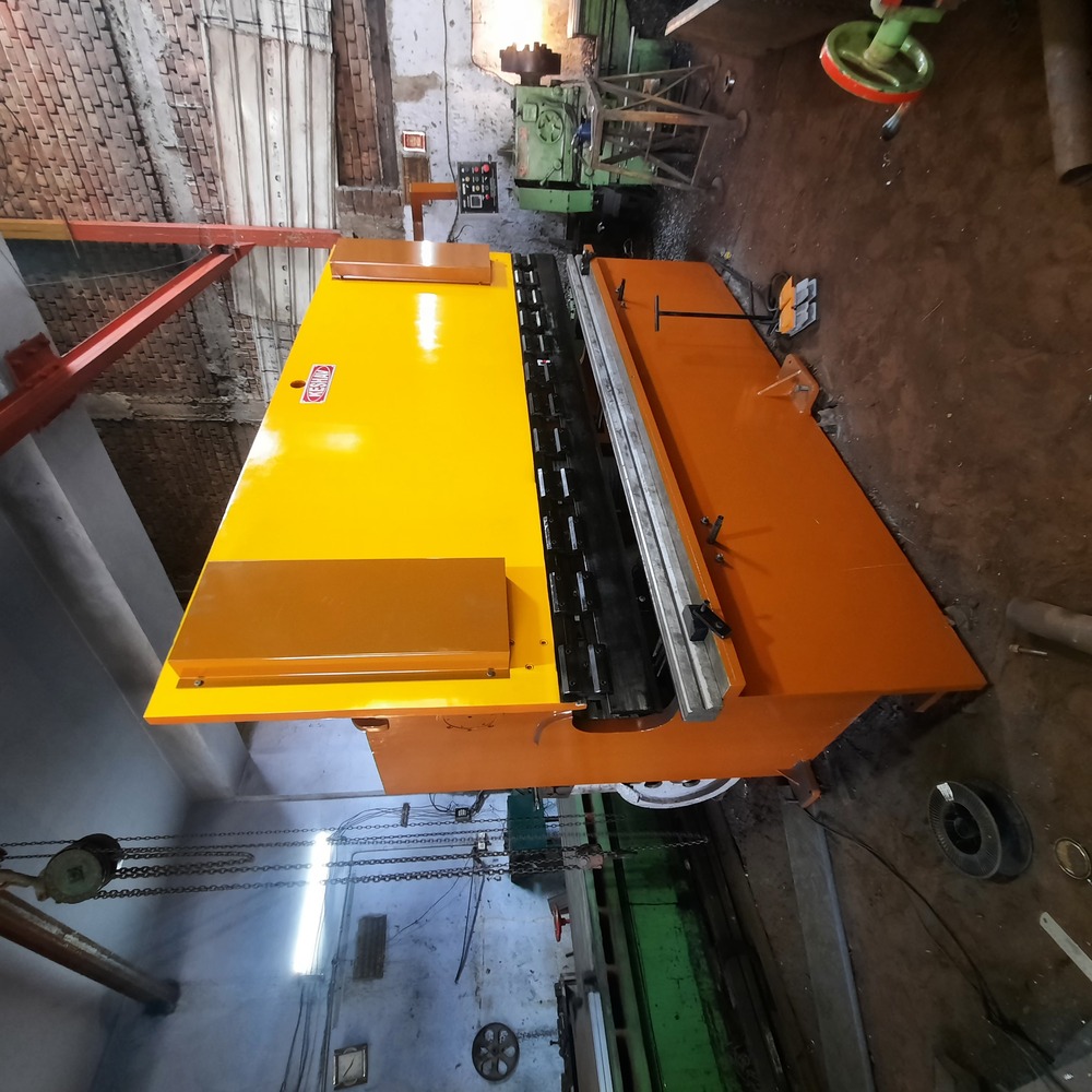 Hydraulic Press Brake For Automobile Industry - Color: White Green