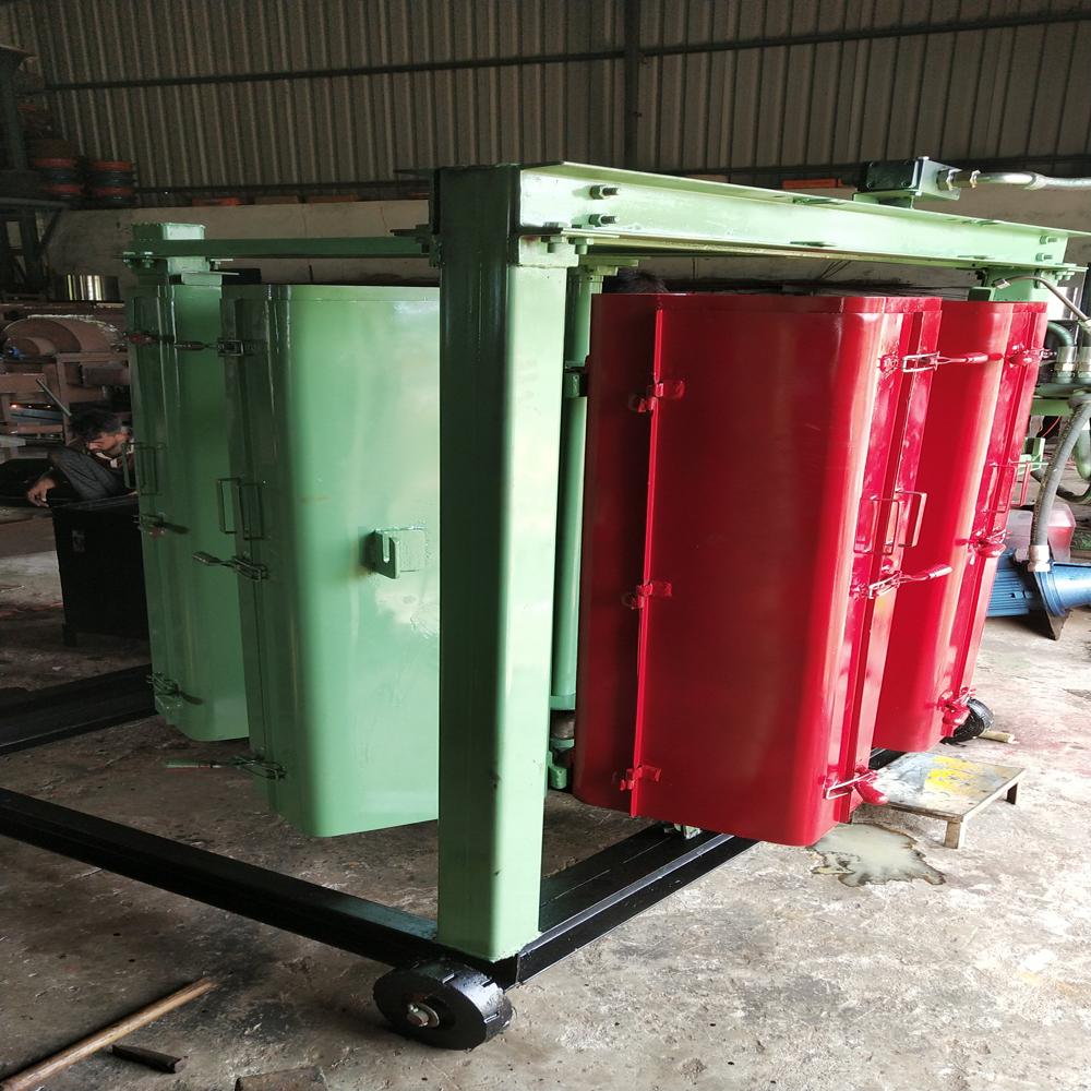 SILAGE PACKING MACHINE