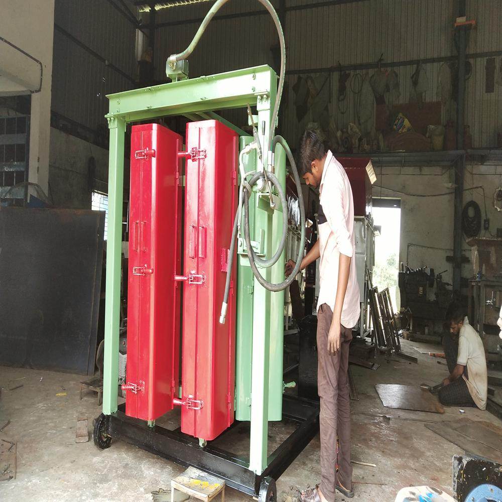 SILAGE PACKING MACHINE