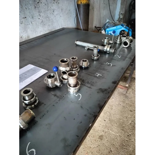 Stainless Steel 304 Welded Pipe - Color: Silver