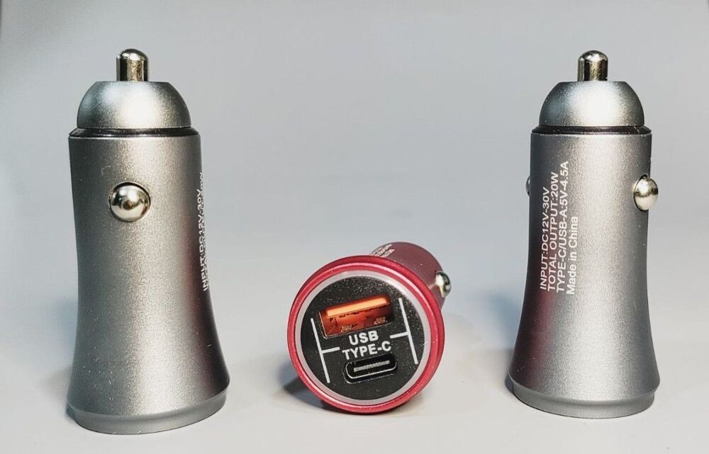 डुअल पोर्ट कार चार्जर फास्ट चार्जिंग एडाप्टर जिसके साथ USB-A और टाइप-C PD सभी उपकरणों के लिए। (C 091)