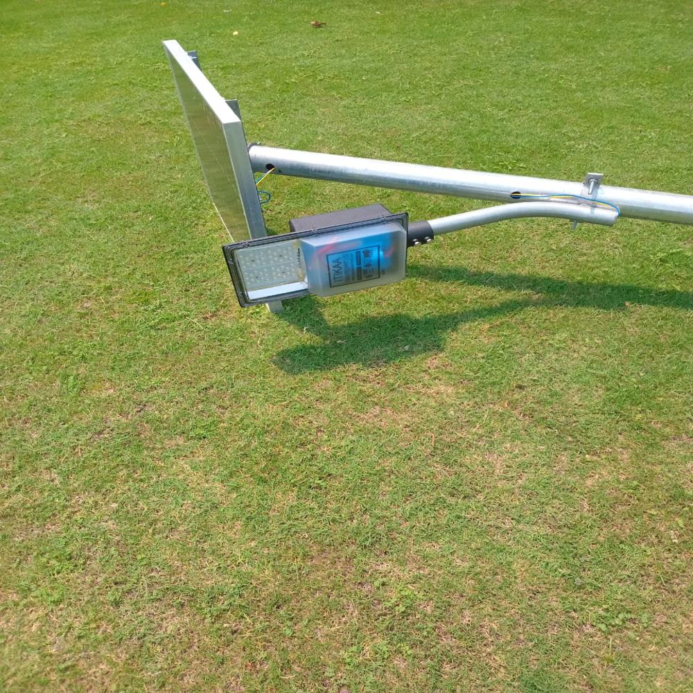 Solar Street Light - Ms Material, 110-215 Volt Input, Sleek Black Finish | Energy-efficient, Durable For Industrial Outdoor Use, 1-year Warranty