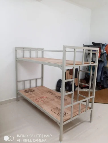 Wrought Iron Bunk Beds - Color: White