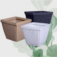 Roto Spark Sqaure Pot