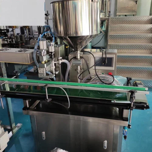 Automatic Liquid Filling Machine - Capacity: 100 Kg/Hr