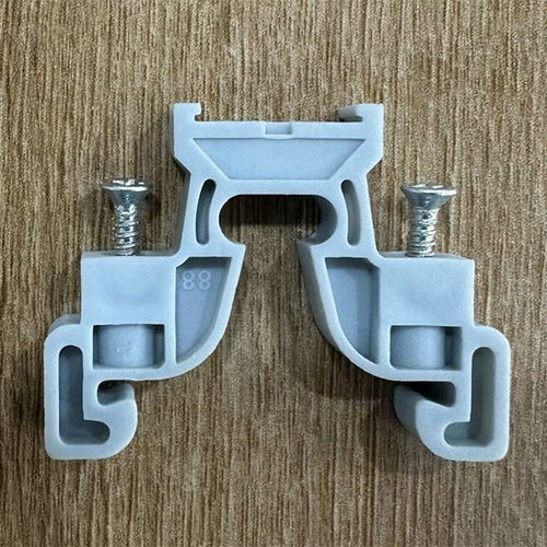 3Mm Pvc End Clamp - Color: 7035 Gery