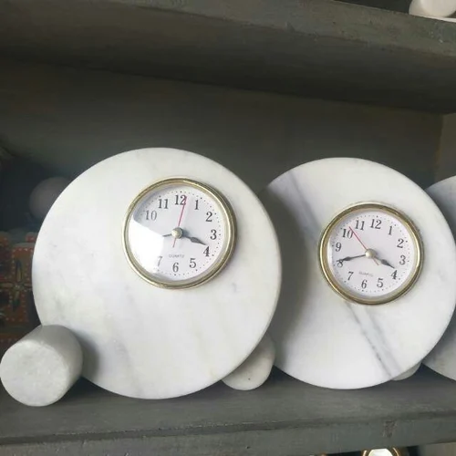 Makrana White Table Clock - Hardness: Medium