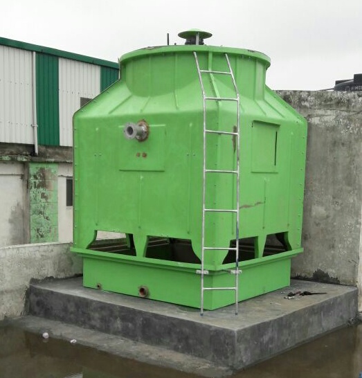 Closed Circuit Cooling Tower - Color: Green
