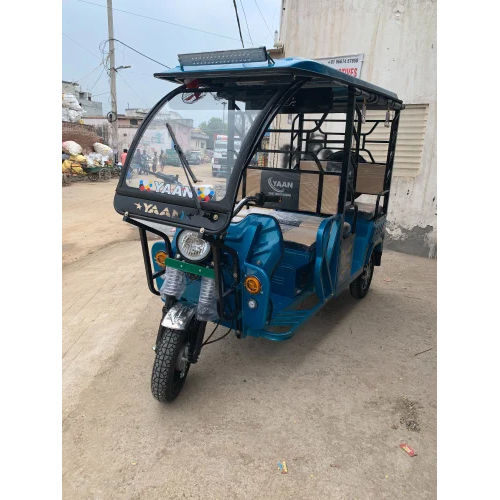 Sky Blue Yaan Ms Dlx Battery Operated Rickshaw - Battery Capacity: 120 Ampere-hour (Ah)