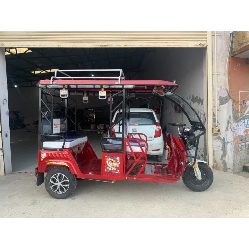 Red Yaan MS DLX Battery Operated Rickshaw