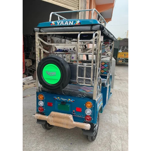 Sky Blue Yaan SS DLX Battery Operated Rickshaw