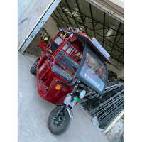 Red Yaan Superfine MS Battery Operated Rickshaw