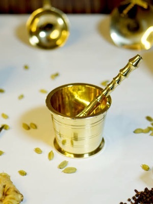 Brass Khalbatta - Shape: Round / Traditional