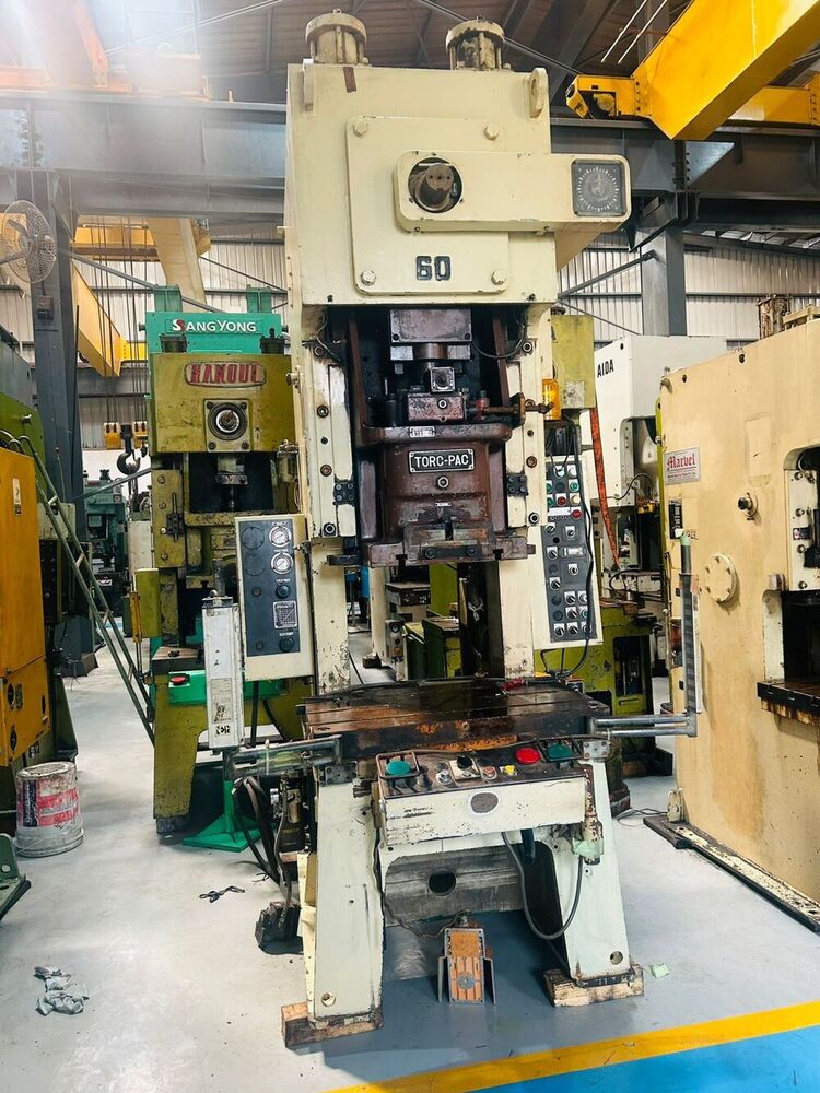 1705 AMADA  60Tons C FRAME SINGLE CRANK PRESS