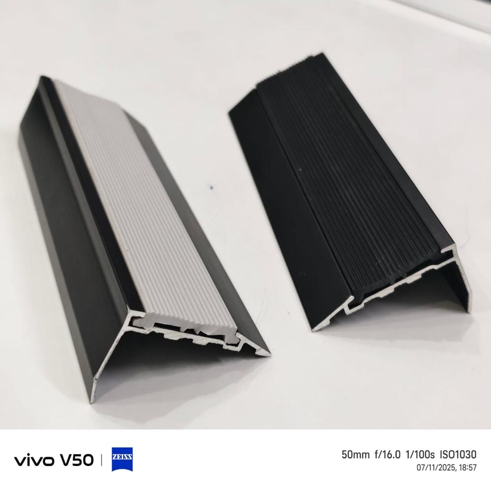 Aluminium Stair Nose Meter - With Rubber Capping - Color: Silver