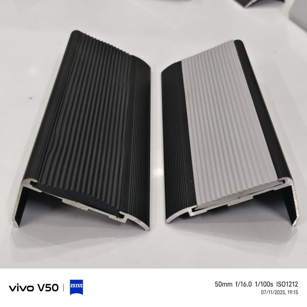 Aluminium Stair Nose Meter - With Rubber Capping - Color: Silver