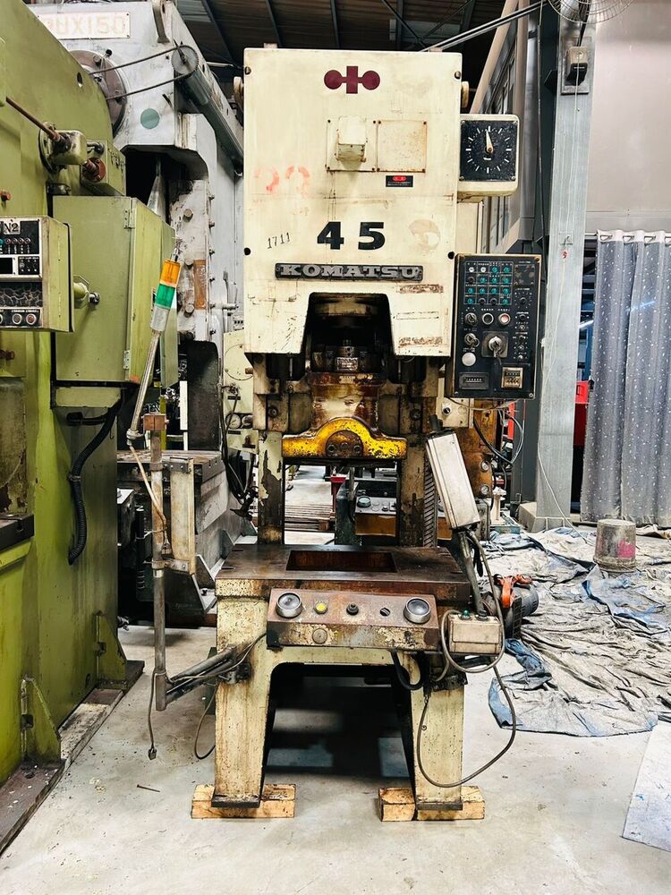 # 1711 KOMATSU  C FRAME SINGLE CRANK PRESS