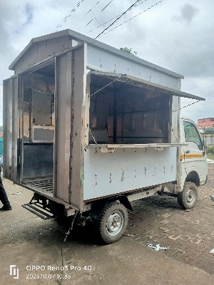 Fas food cart van