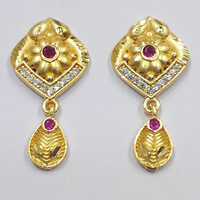 Hand Finished Design Gold Plated Imitation Earrings