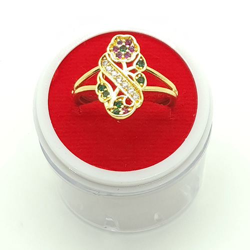 Full Stone Heart Design Imitation Ring - Color: Golden
