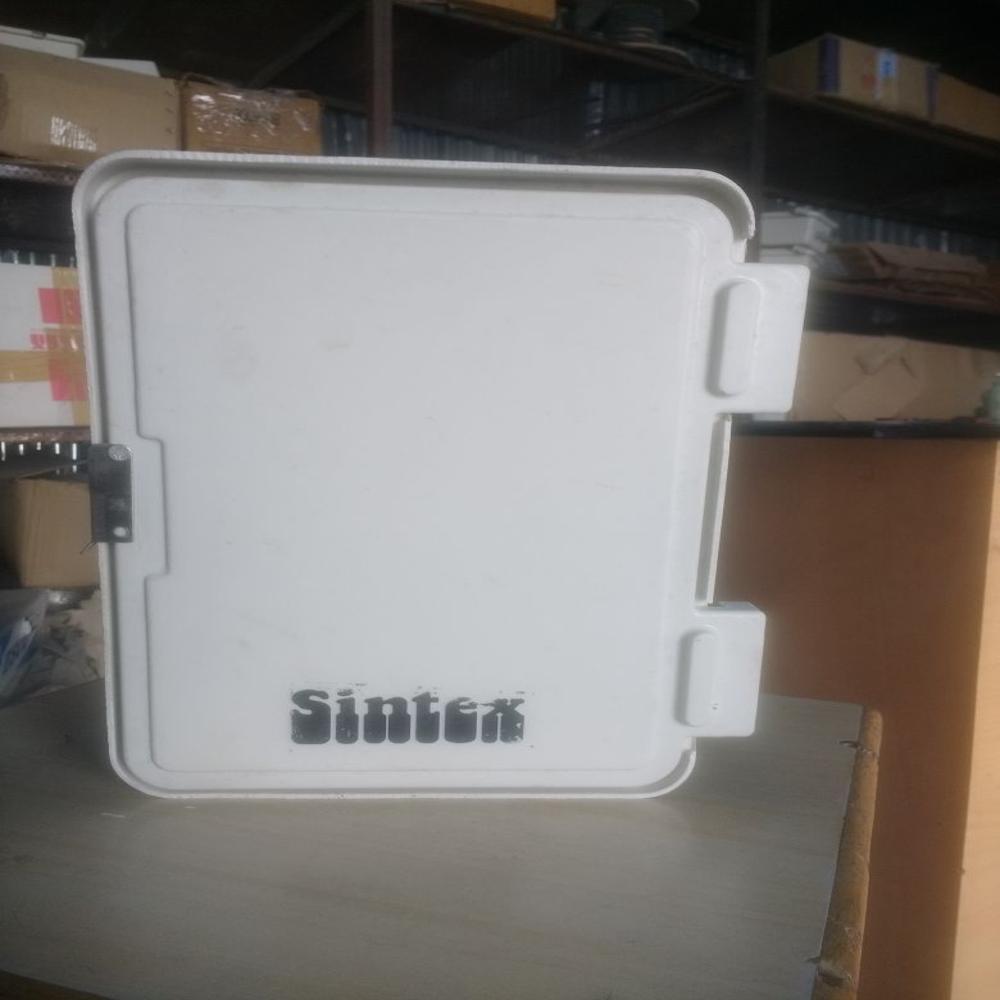 Street Light Junction Box - Smc Composite, Flexible Cable Entry , Shockproof, Rustproof, Fire Retardant, Tamper-proof, Weatherproof, Maintenance-free