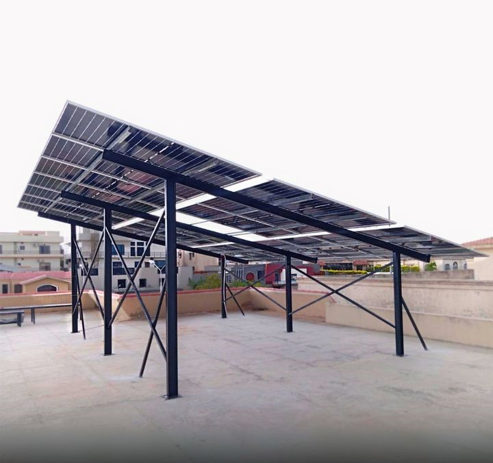 On Grid Solar Power System - Polycrystalline Silicone, Standard Size, 220-440 Volt, Multiple Cells | Rooftop Installation, Manual Switch Mode, Long Lifespan