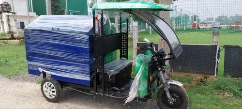Garbage E-rickshaw
