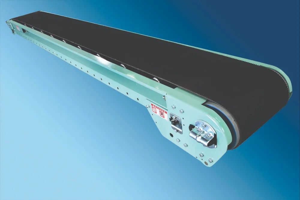 Flat Belt Conveyor With Side Working Platform - Material: Mild Steel