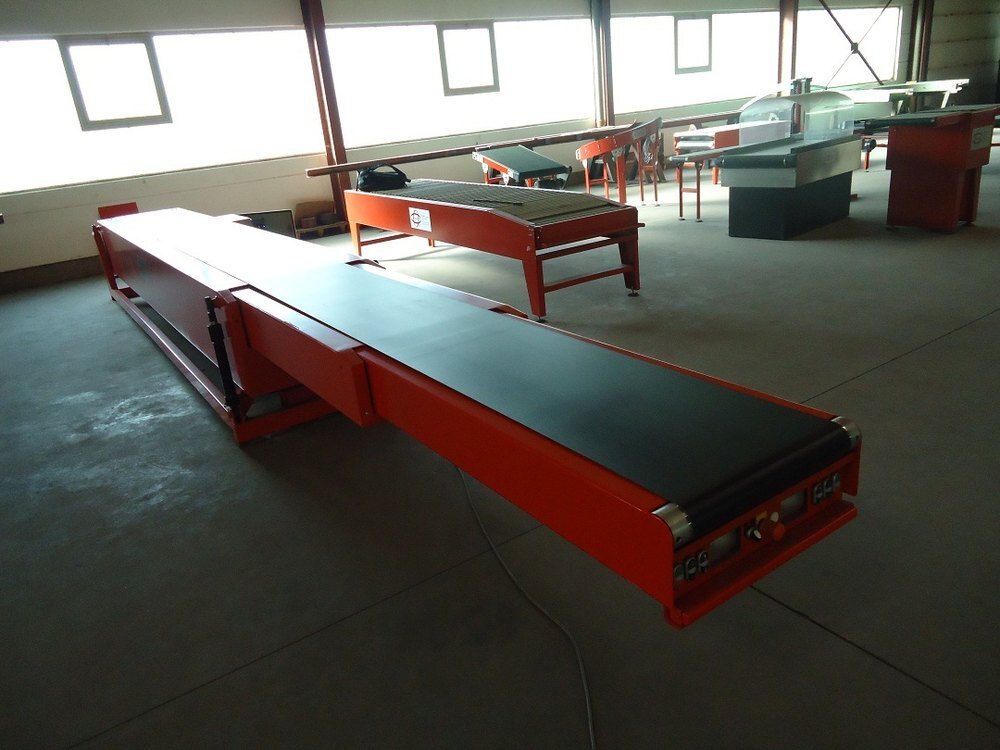 Telescopic Conveyor - Belt Type: Requirement Based