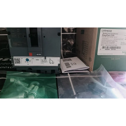 Schneider Mccb 125 Amp 3 Pole