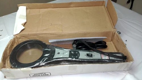 HAND HELD METAL DETECTOR 4 ULTRA 2003