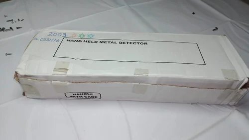 HAND HELD METAL DETECTOR 4 ULTRA 2003