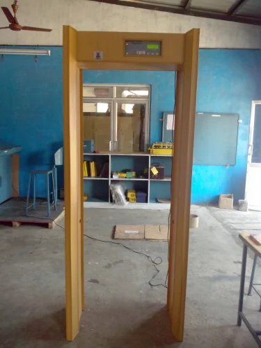 Ultra Sm 2512 Portable Door Frame Metal Detector - Color: Brown