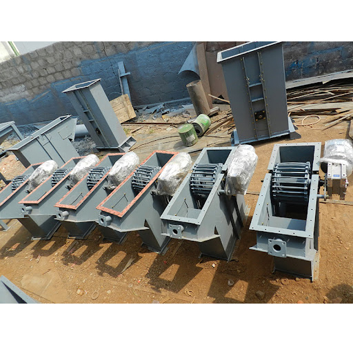 Ms Bucket Elevator - Mild Steel, Adjustable Lift Height, Load Capacity Varies, Chain Conveyor Structure, 440 Volt, 100 To 10000 Kg, 30 To 60â°c Operating Temp