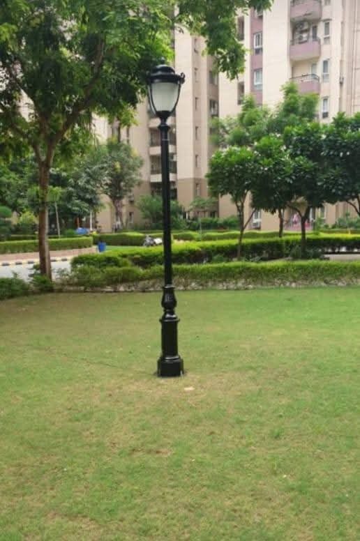 Garden Light Pole - Color: As Per Requirement