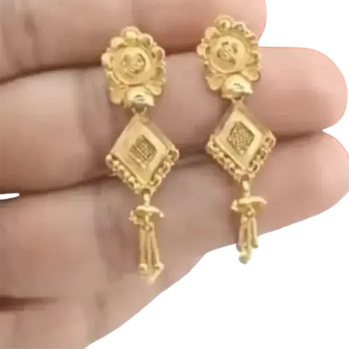 Ladies LC Gold Earring