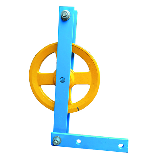 8 Inch Bottom Pulley - Color: As Per Availability