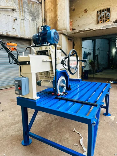 7 Feet Cutting Machine - Cutting Speed: 0-8000Mm/Min Mm/M