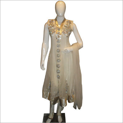 डिजाइनर महिलाओं के सूट